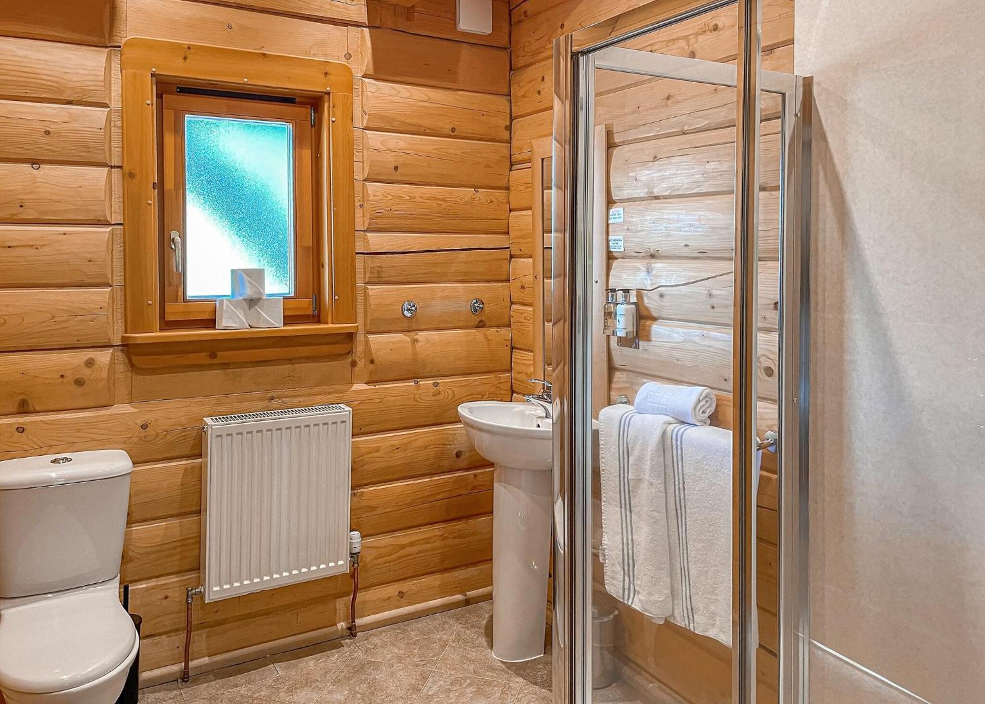 Glen Clova Lodges Inchmill الغرفة الصورة