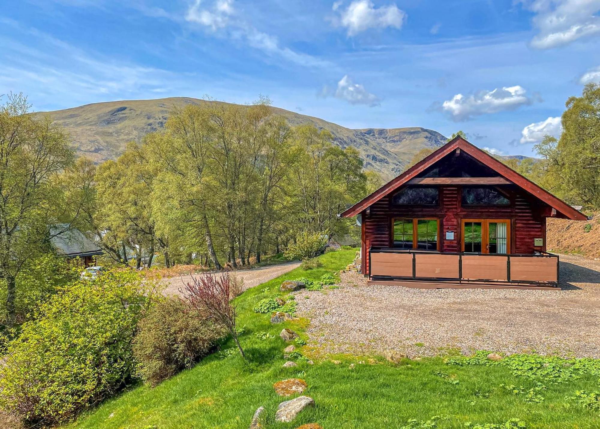 Glen Clova Lodges Inchmill المظهر الخارجي الصورة